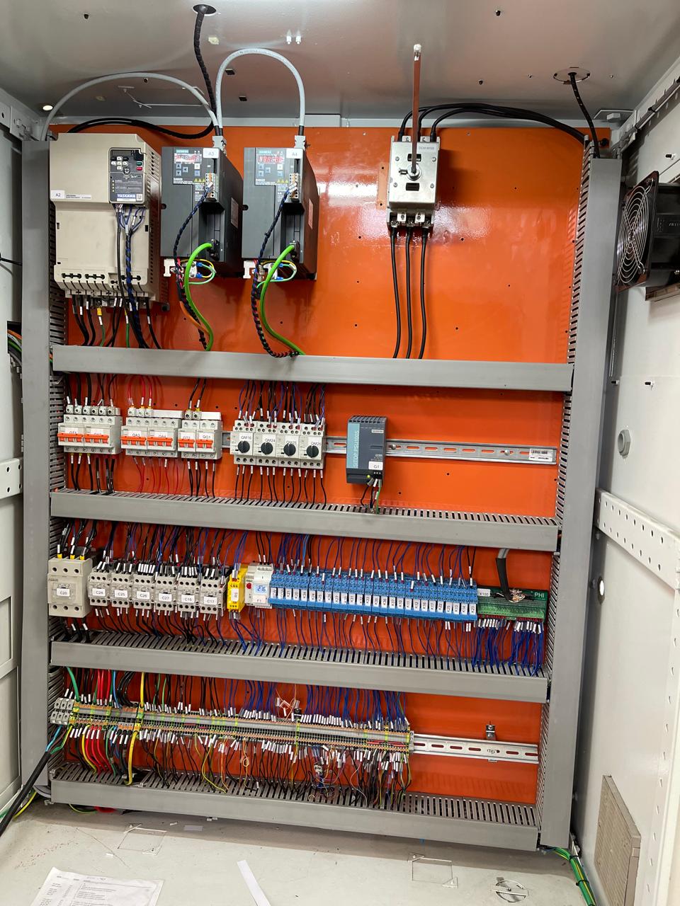 Torno CNC Romi ECN 40 Retrofitado - Foto 5