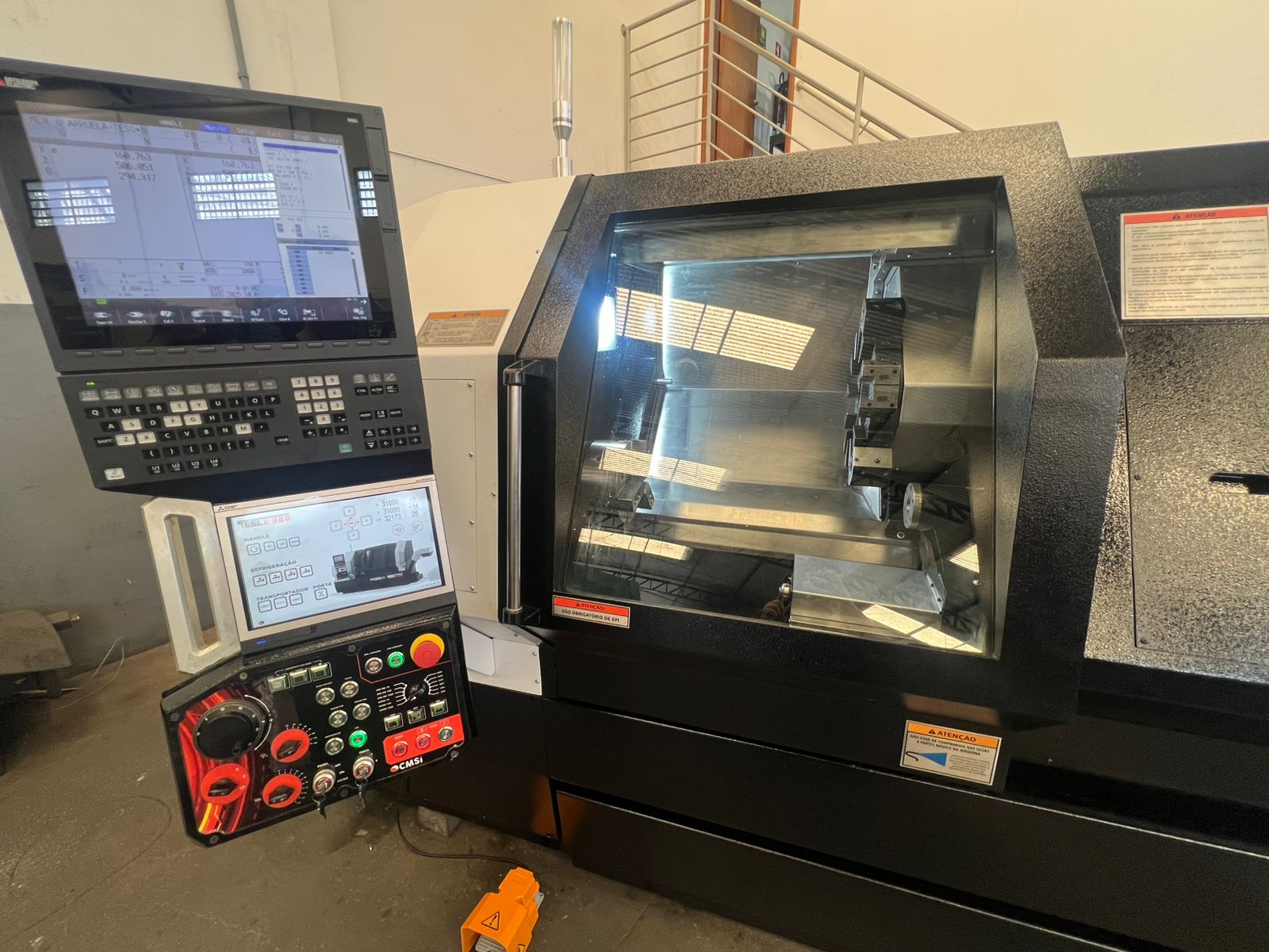 Centro de Torneamento Tesla 300 Mitsubishi - Foto 2