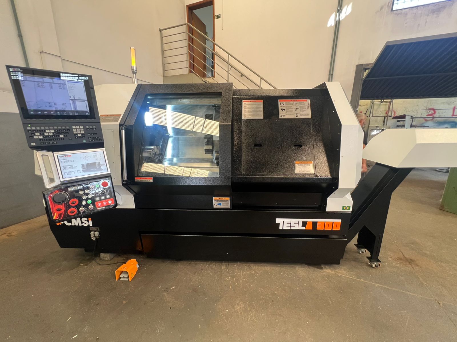 Centro de Torneamento Tesla 300 Mitsubishi - Foto 4