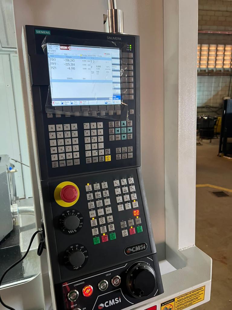 Centro de Usinagem Famup MXC 700 com quarto eixo - Foto 4
