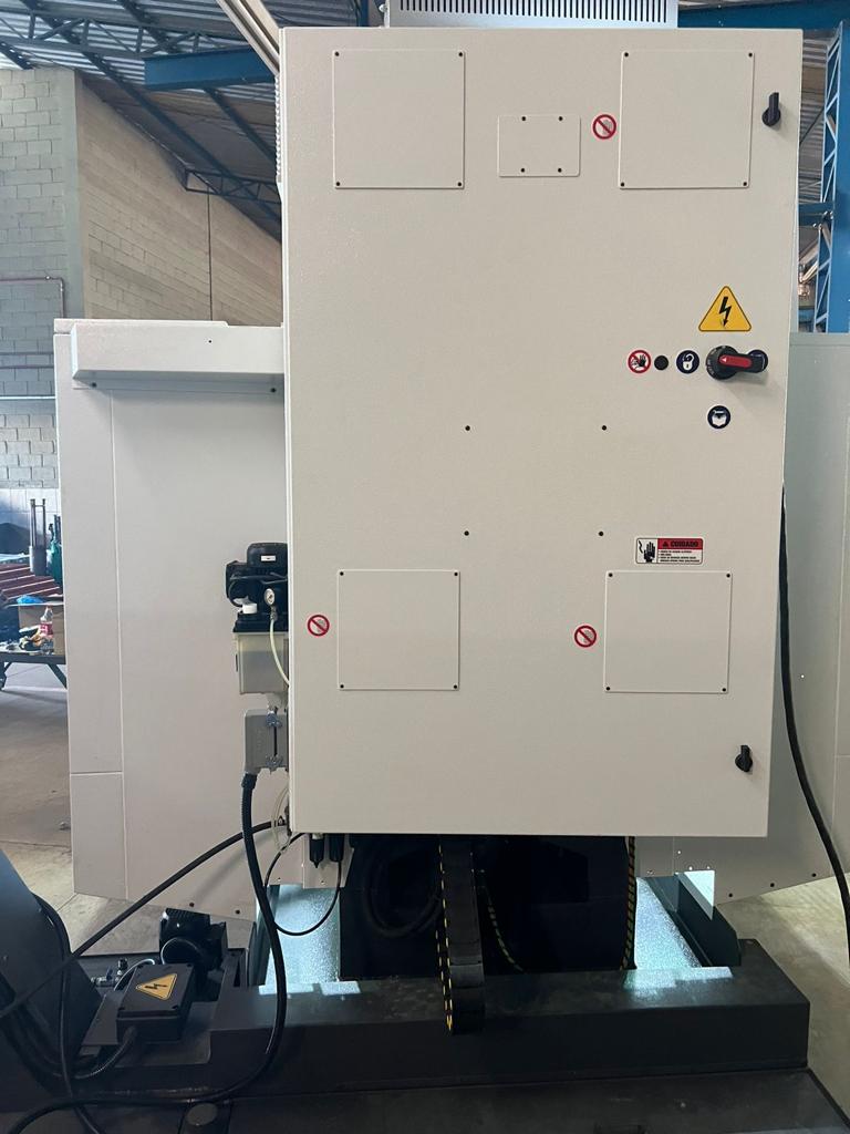 Centro de Usinagem Famup MXC 700 com quarto eixo - Foto 8